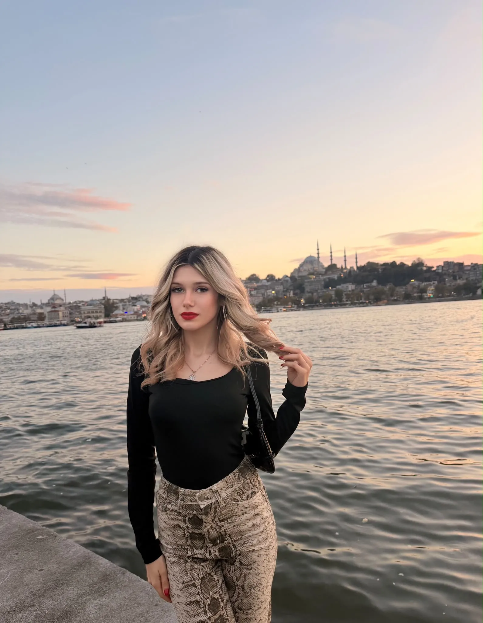 Liva Queen Of Turkey Finalisti Beyza Şahin Kimdir ?